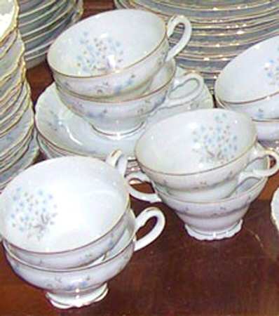 Michele Footed Cup & Saucer Set