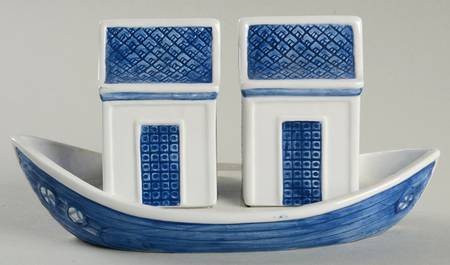 Willow Blue ("England 1883" Backstamp, China) Figural Salt and Pepper Tray Set