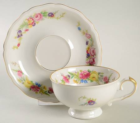 JOH36W Footed Cup & Saucer Set