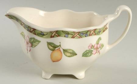 Arcadia (Fruit) Creamer