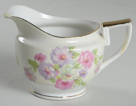 JAP149 Creamer