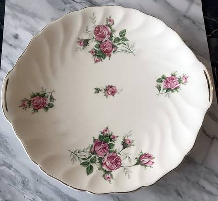 JB451 Handled Cake Plate