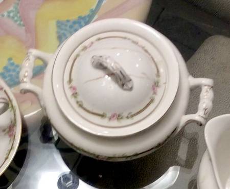 JB467 Sugar Bowl & Lid