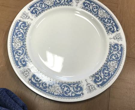 JB470 Dinner Plate