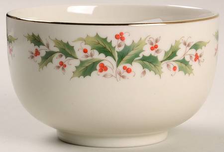 Holly Yuletide Chili Bowl