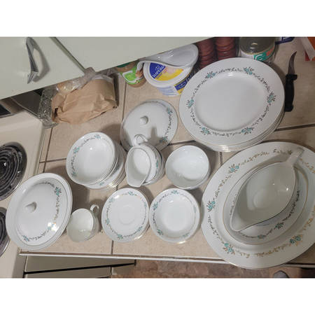 JB504 (Smooth) Dinner Plate