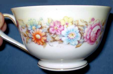 JYO36 Footed Cup