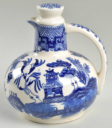 Blue Willow (Made In Japan) Carafe & Lid