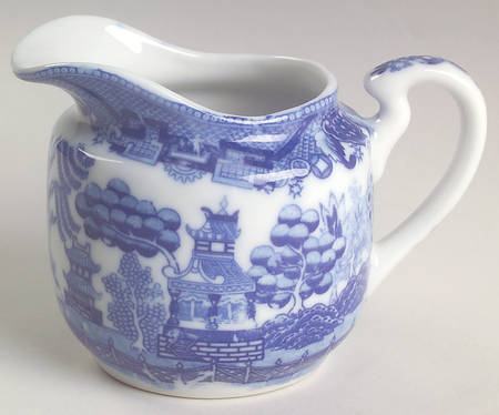 Blue Willow Flow Blue Creamer