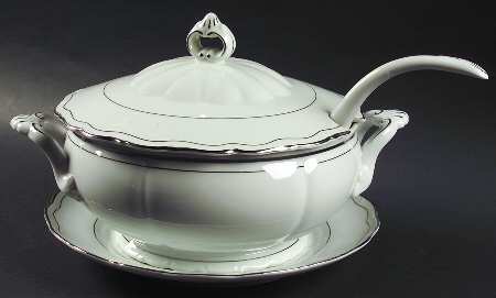 Contessa Tureen & Lid w/Ladle & Underplate