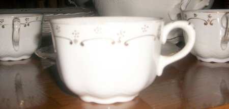 JB547 Flat Cup