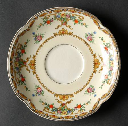 Richelieu Saucer