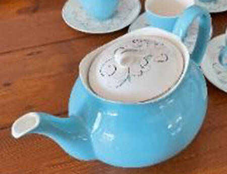 JB577 Teapot & Lid
