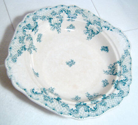 Cloverly Blue Green Round Butter No Lid