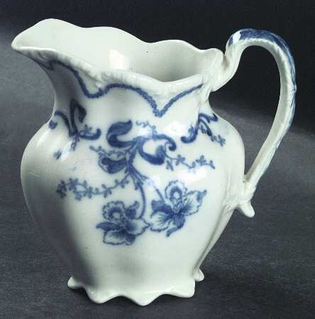 Delmonte (Flow Blue, No Gold Accent) Creamer