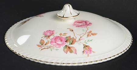 Miniver Rose Lid for Round Vegetable
