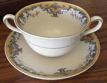 JB590 Footed Cream Soup Bowl & Saucer Set