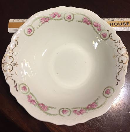 JB592 9" Round Vegetable Bowl