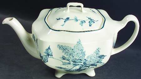 Hydrangea Blue Teapot & Lid