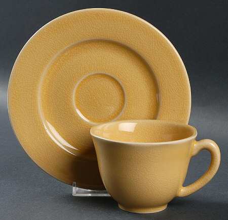 Basique Yellow Footed Cup & Saucer Set