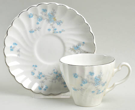 Cherise Flat Cup & Saucer Set