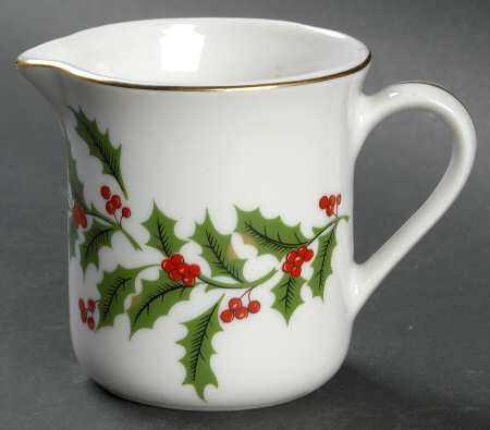 Holly Mini Creamer