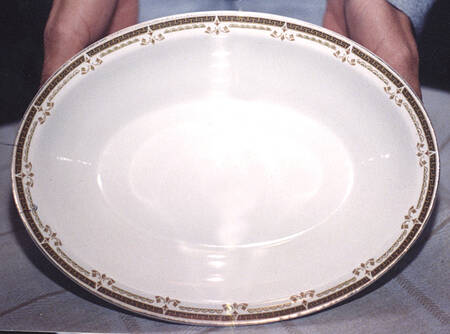 JB653 9" Oval Vegetable Bowl