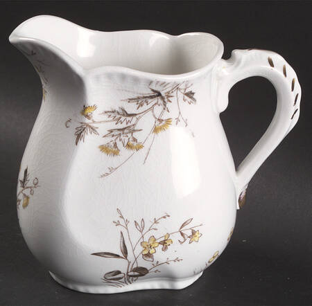 JB672 Creamer