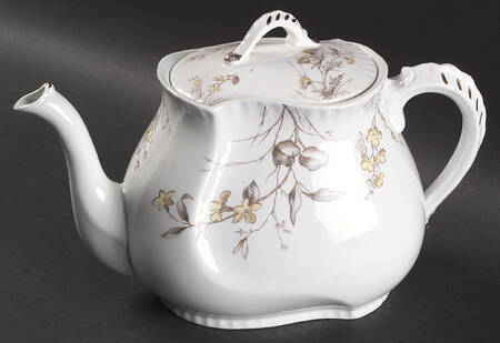 JB672 Teapot & Lid