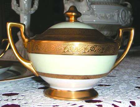 JAP310 Sugar Bowl & Lid