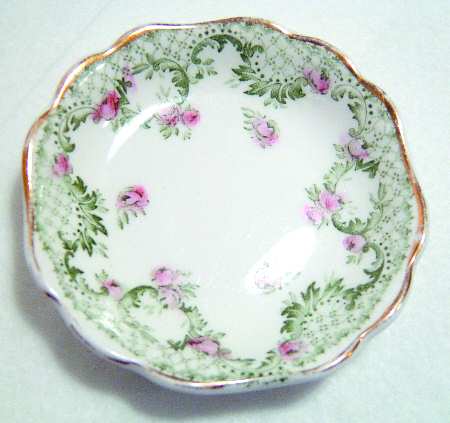 Cloverly Green (Pink Roses) by Johnson Brothers