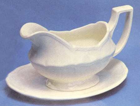 Heirloom Gravy Boat & Underplate/Relish