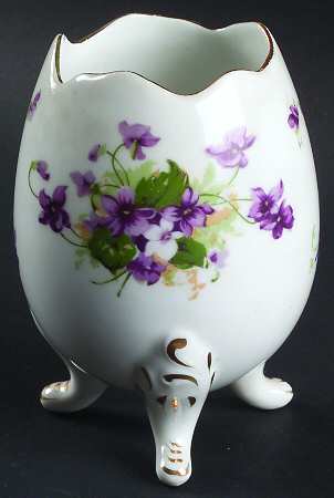 Sweet Violet 4" Footed Vase