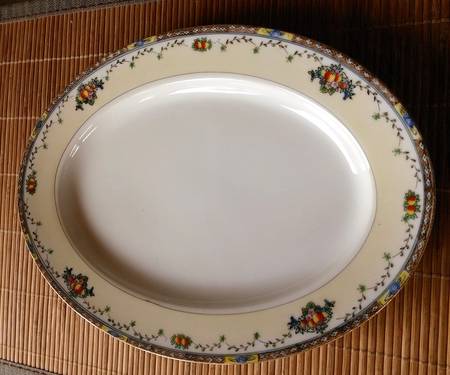 N911 16" Oval Serving Platter