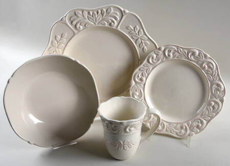 Isabella Ivory 4 Piece Place Setting
