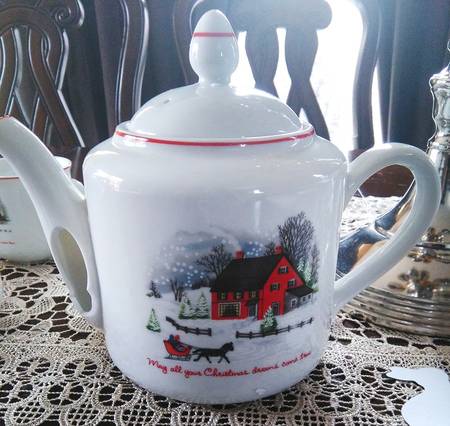 SAD132 Teapot & Lid