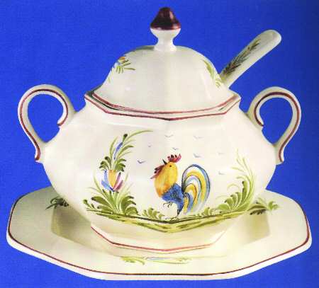 Roosters Tureen & Lid w/Ladle & Underplate