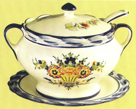 Rouen Tureen & Lid w/Ladle & Underplate