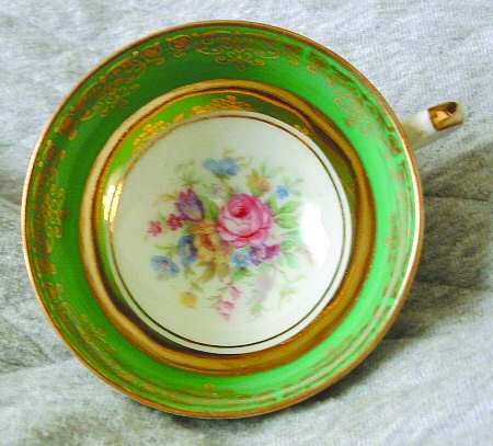 W02128 Green Footed Cup