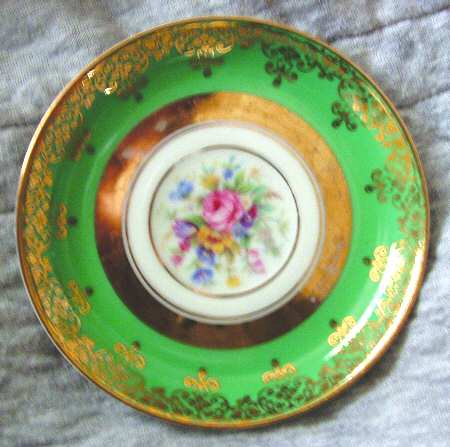 W02128 Green Saucer