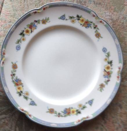 JB811 Dinner Plate
