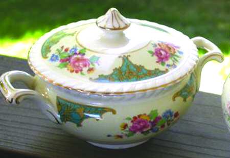 Belgravia Sugar Bowl & Lid