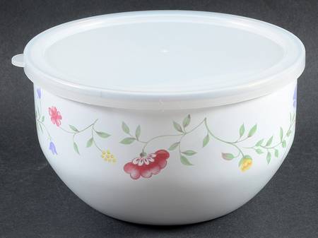 Summer Chintz ("England 1883" Stamp) 7" Metal Bowl & Plastic Lid