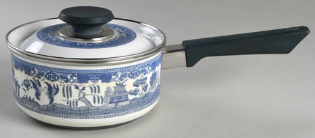 Willow Blue ("England 1883" Backstamp, China) 1.5 Quart Metal Covered Saucepan