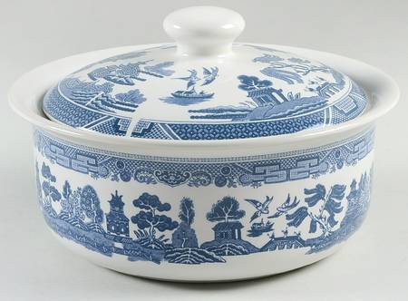Willow Blue ("England 1883" Backstamp, China) 2 Qt Round Covered Casserole