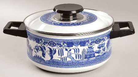 Willow Blue ("England 1883" Backstamp, China) 3 Quart Metal Stew Pot