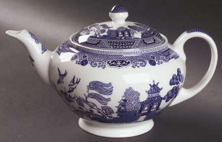 Willow Blue ("England 1883" Backstamp, China) Teapot & Lid