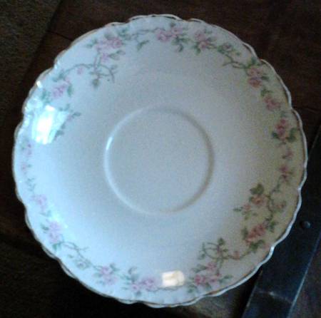 JB864 Saucer