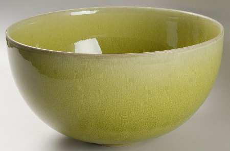 Tourron Tilleul (Avocado Green) 10" Round Vegetable Bowl