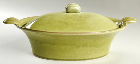 Tanga Tilleul Avocado Green 2 Quart Oval Covered Casserole